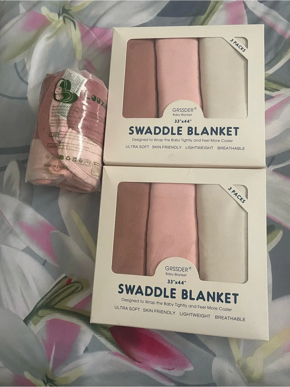 Pink & Cream Baby Swaddle Blanket 3-Pack - Soft Muslin Set